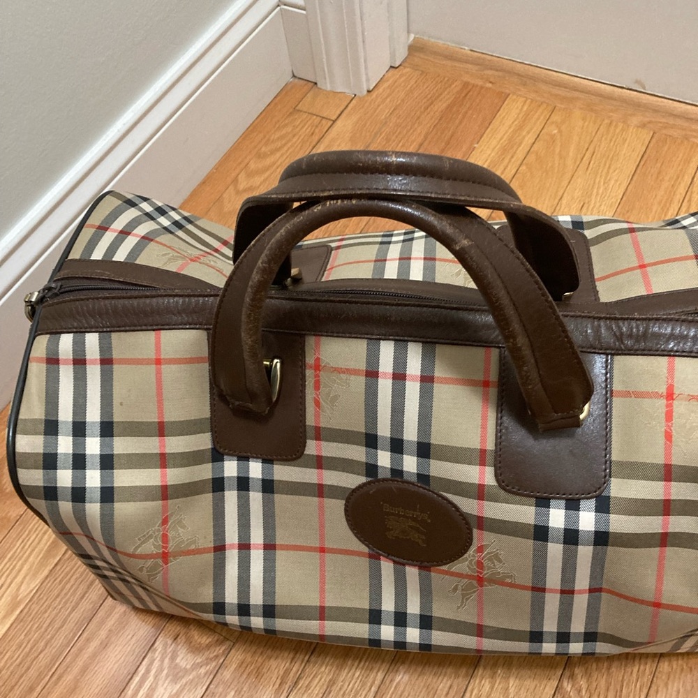 Burberrys Duffle Travel Bag